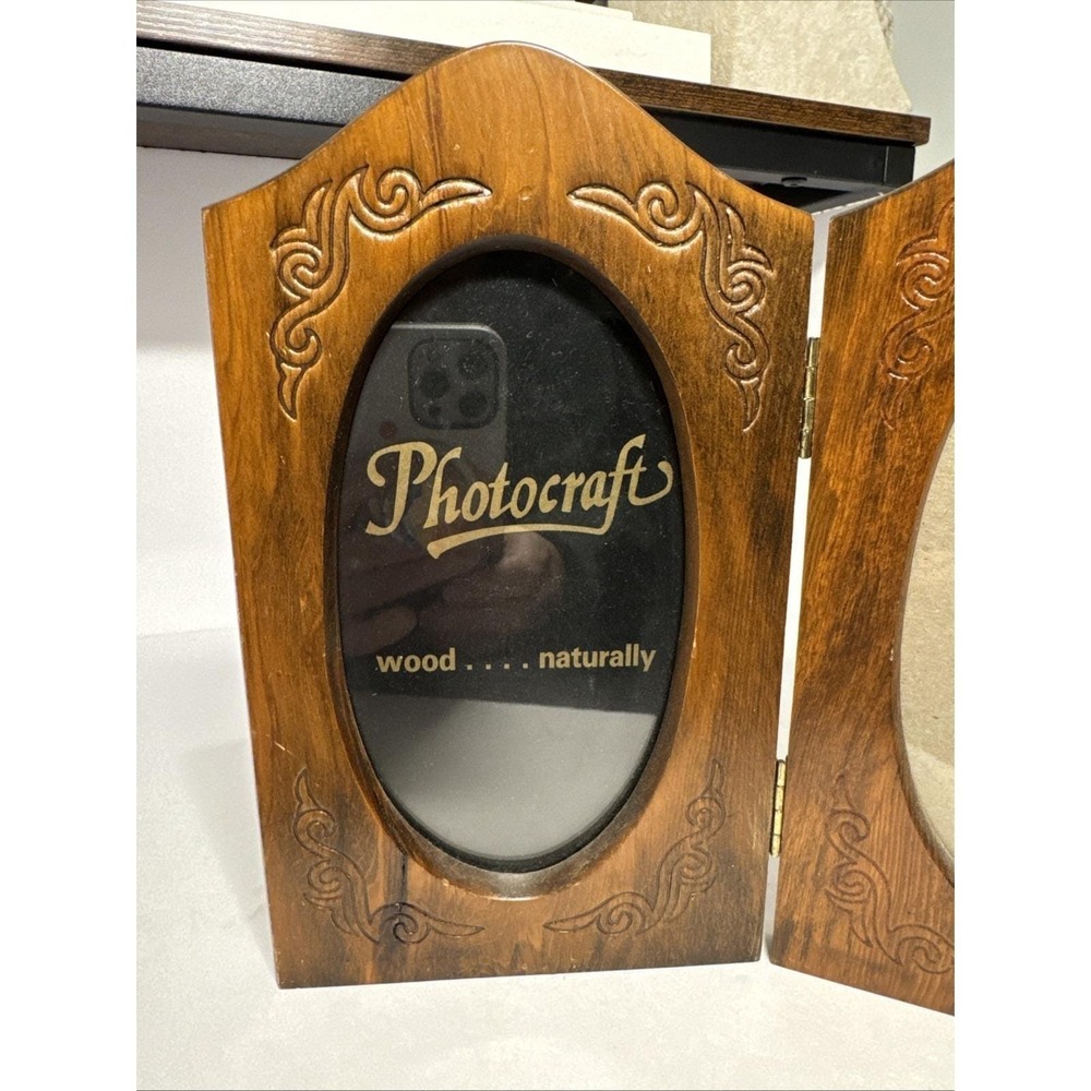 VTG Country Oval Wood Double Picture Frame Photocraft Natural Carved Bifold 9x10 - Picture 2 of 8